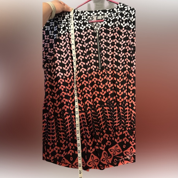 WTB4. NWOT Mixed Print Blouse | 1X - Picture 9 of 9